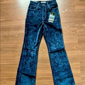Levi’s Velvet Ribcage Bootcut